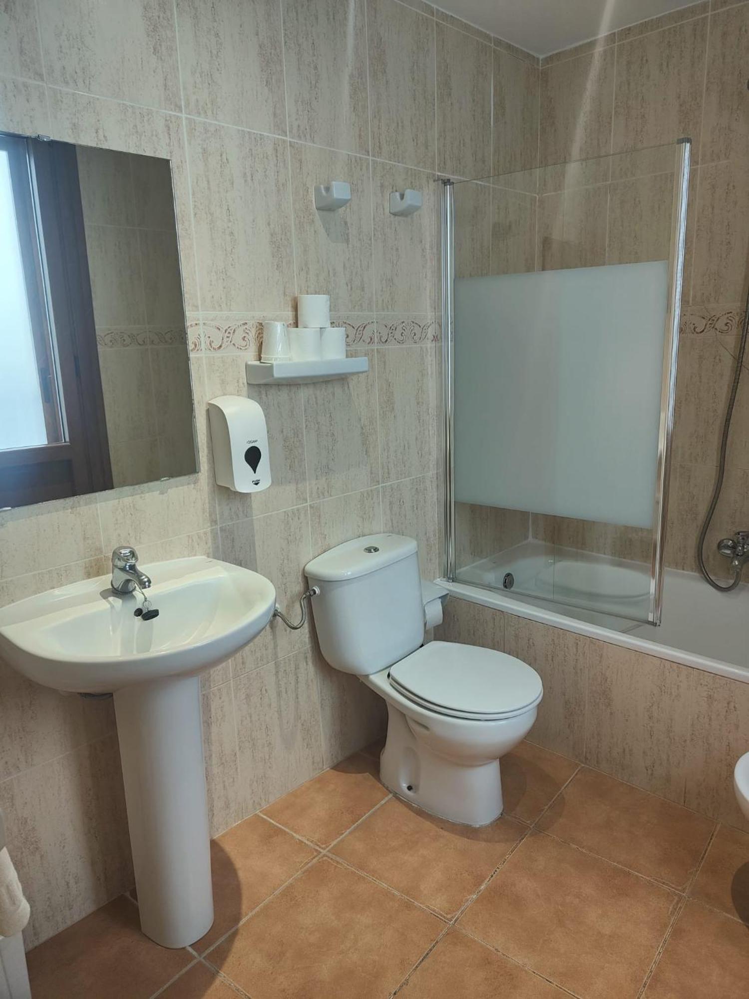 Hotel Acebo Plaza Mayor Jaca Eksteriør bilde